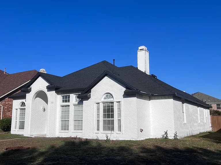 909 Yosemite Trl — Photo 13