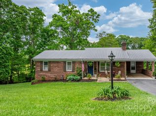 1664 Lafayette Ave, Hudson, NC 28638