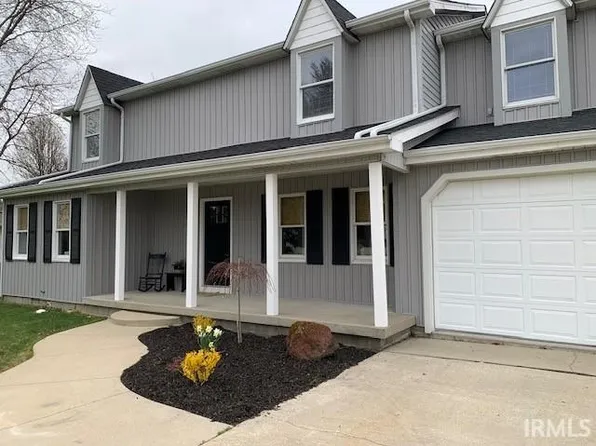 705 Wes Way, Sweetser, IN 46987