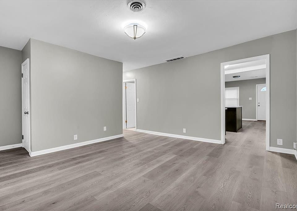 1436 E Cambourne St, photo 4