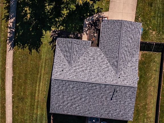 3rd image of 8030 Chipgate Ct