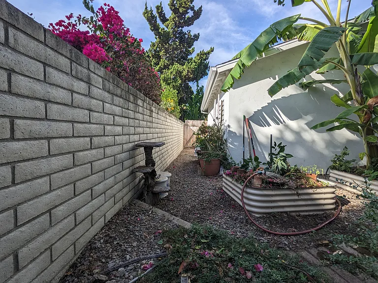 7193 Romford Ct — Photo 50
