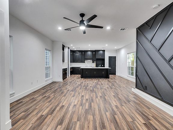 2nd image of 237 Hahlo St