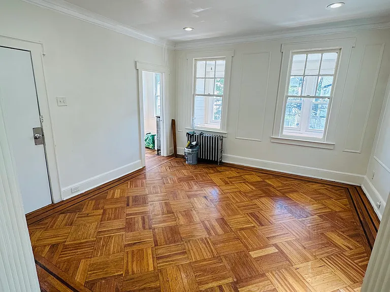 185 Columbia Ave #2 — Photo 1