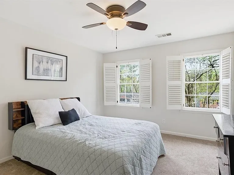1386 Churchill Way — Photo 26