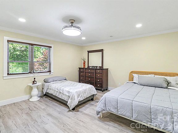 5th image of 11516 Moonridge Dr