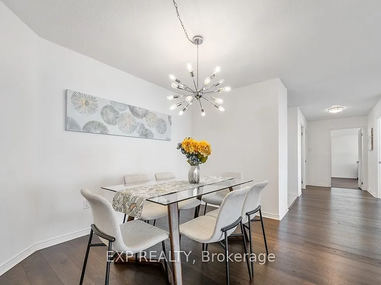 7250 Yonge St #1709 — Photo 4