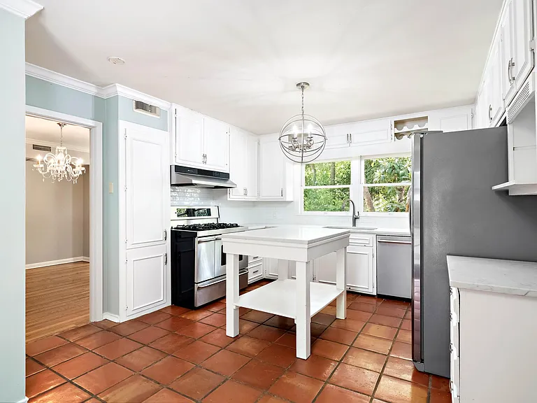 705 Eventide Dr — Photo 10