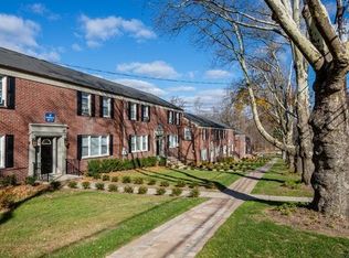 34 Constantine Pl APT 50, Summit, NJ 07901