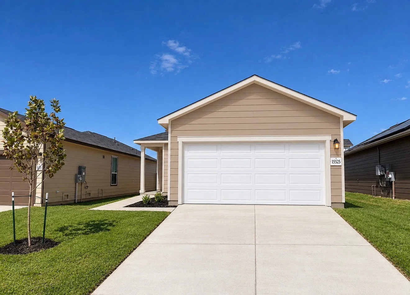4 bed, 1605 sqft, $2,100 — Photo 1