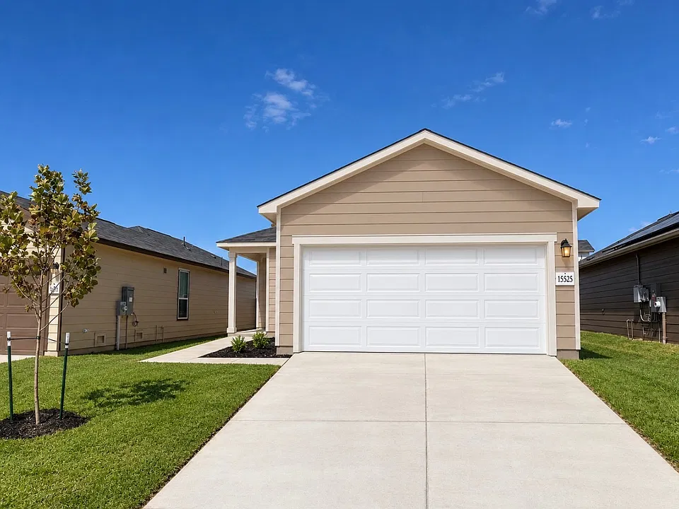 15525 Bonito Loop