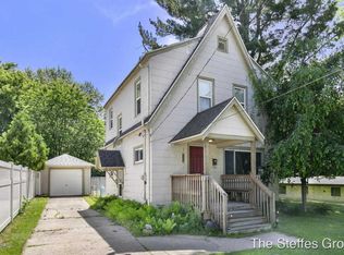 1108 Edmund Ave NE, Grand Rapids, MI