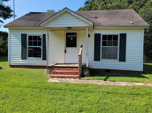 421 Parkburg Rd, Pinson, TN 38366