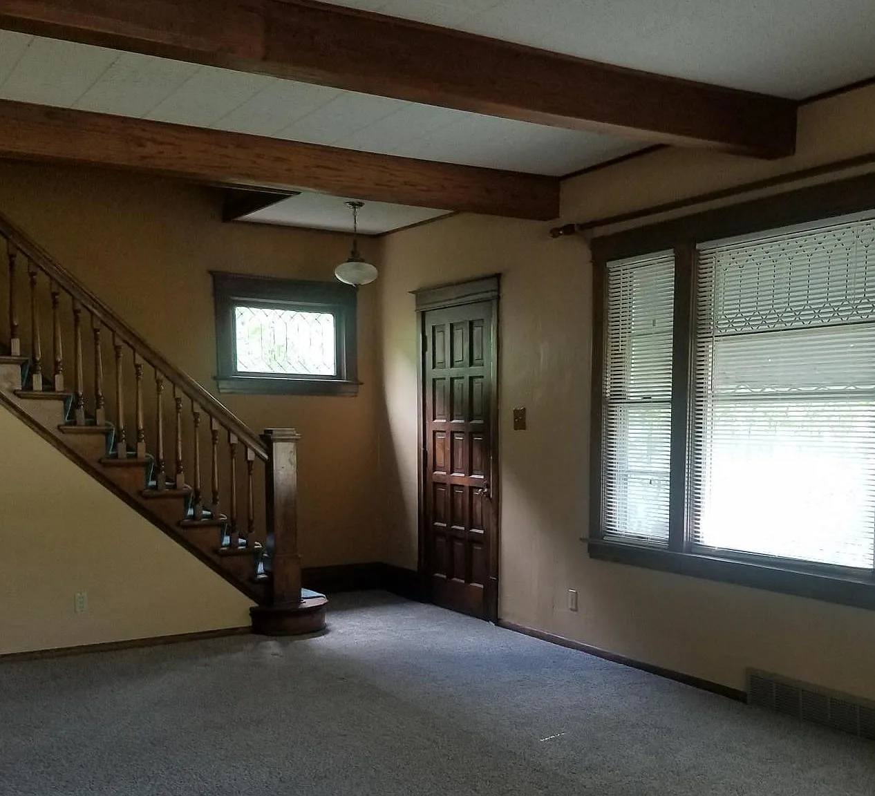 1500 Clearwater Rd — Photo 1