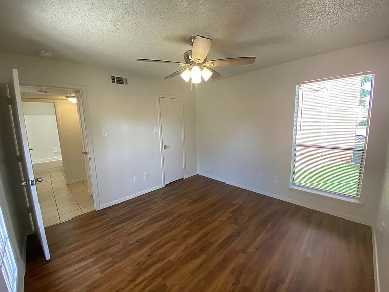 5540 Brookview Ct #A — Photo 18