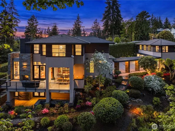 9632 Lake Washington Boulevard NE, Bellevue, WA 98004