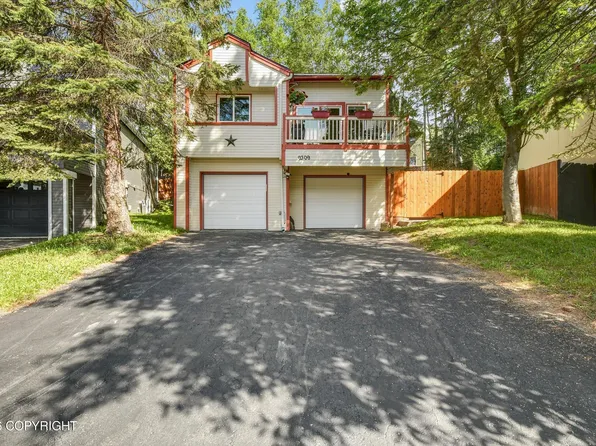 9309 Hall Cir, Eagle River, AK 99577