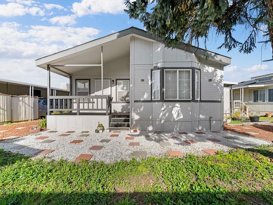 1st image of 5450 Monterey Rd #15