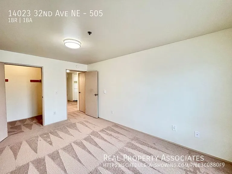 Parkway 1 — Photo 15