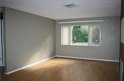 2nd image of 12810 Willoughby Ln