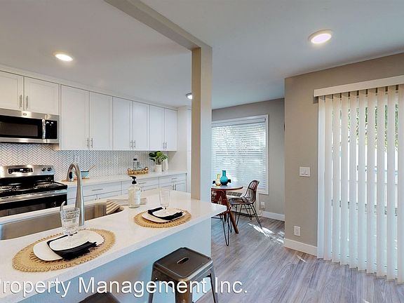 3rd image of 1550 S Juniper St S #10