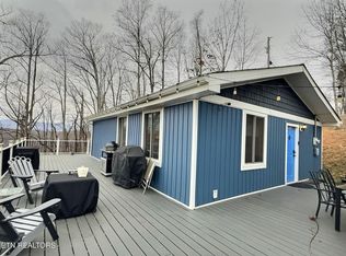 338 Bankston Ln, La Follette, TN 37766