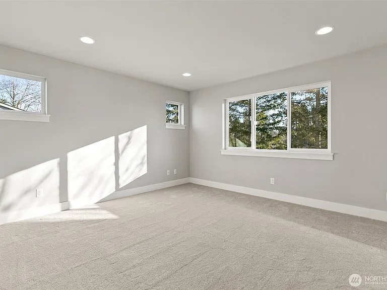 15619 SE 257th Ct — Photo 3