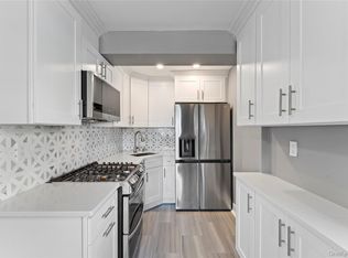57-15 69th Ln #7, Flushing, NY 11378