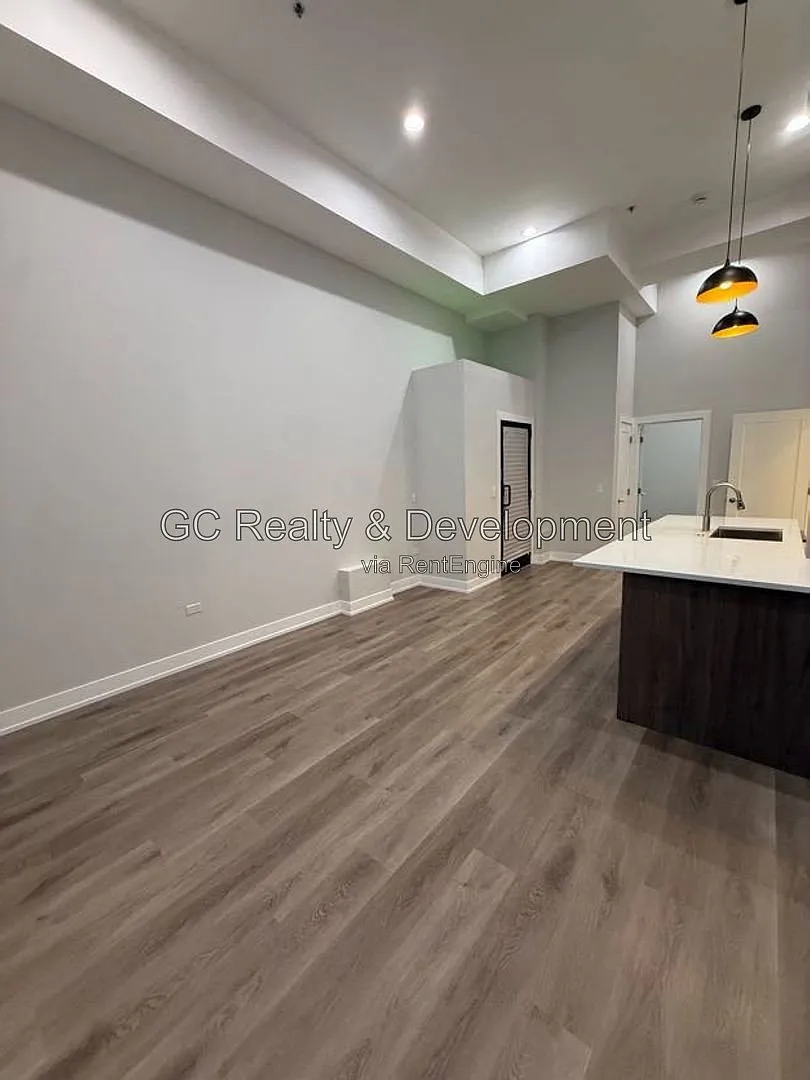 1507 N Sedgwick St — Photo 3