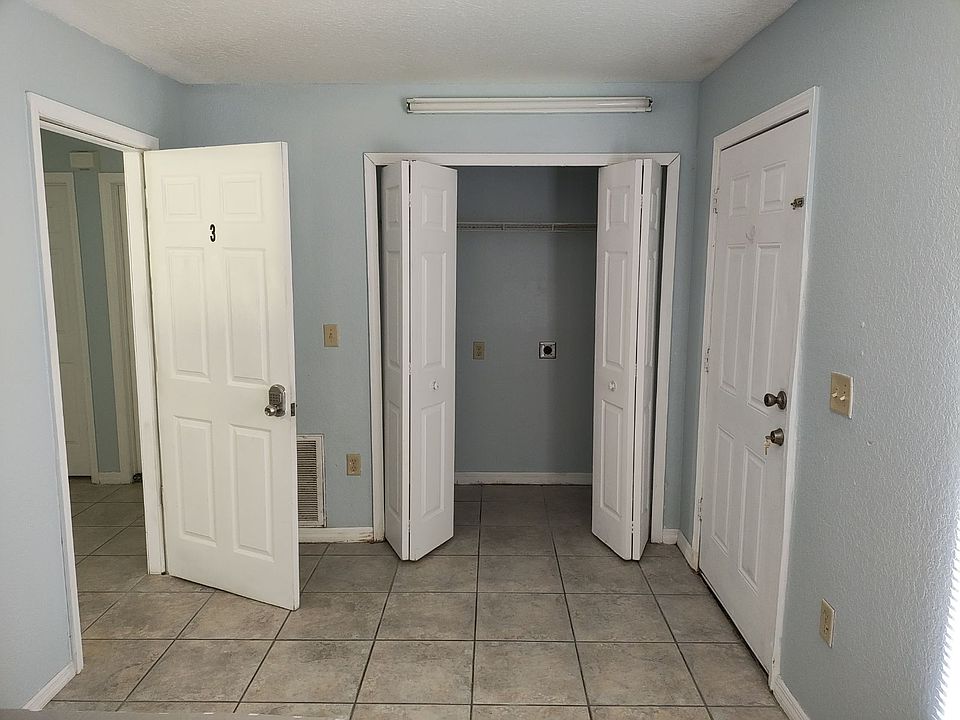 2nd image of 1222 Moselle Ave Floor 3