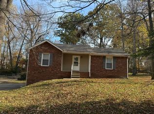 185 Kings Deer Dr, Clarksville, TN 37042