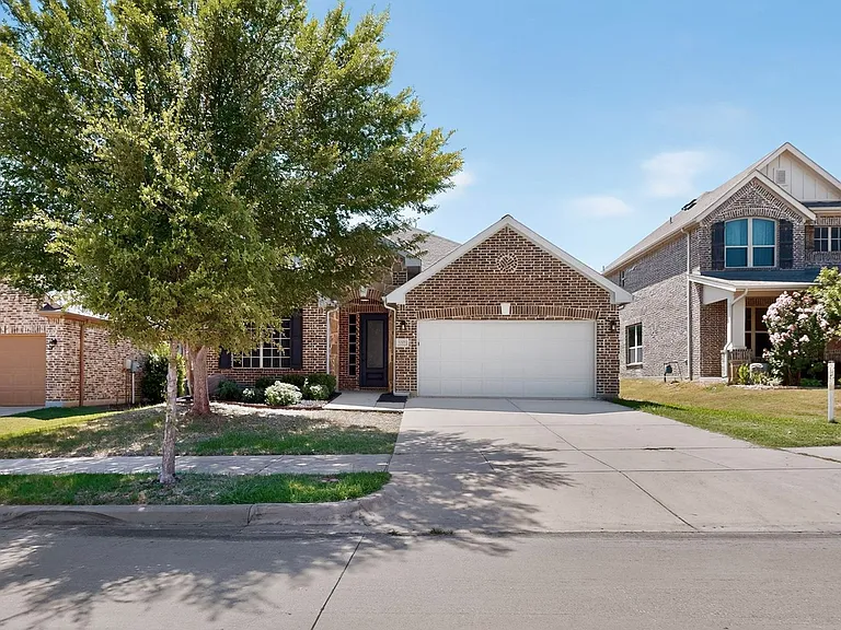 3312 Glen Crest Ln — Photo 5