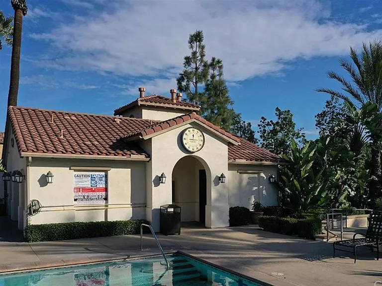 869 E Mountain Way #C — Photo 30