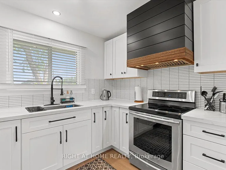 37 Patrick St — Photo 9