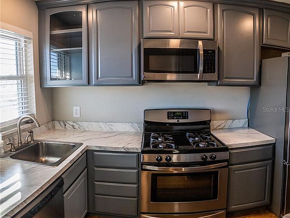 4th image of 2960 59th St S APT 512