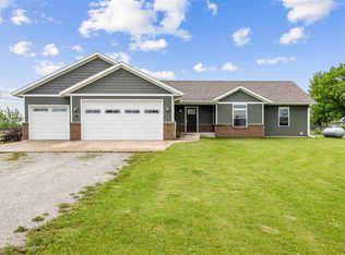 2097 117th Ct, Kalona, IA 52247