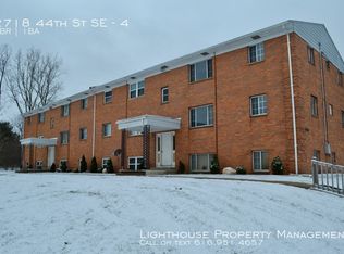 2718 44th St SE APT 4, Kentwood, MI 49512