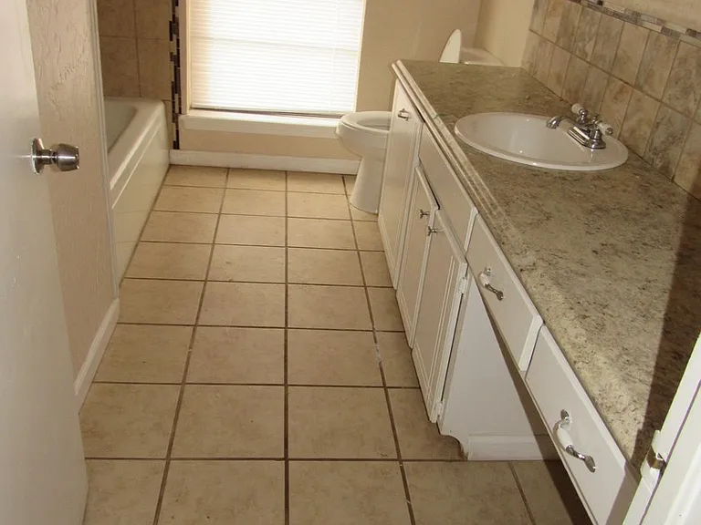 6906 SW Beta Ave — Photo 9