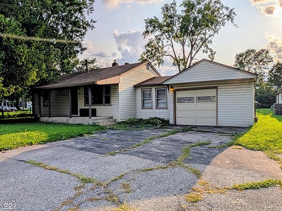 3rd image of 222 S Fenton Ave
