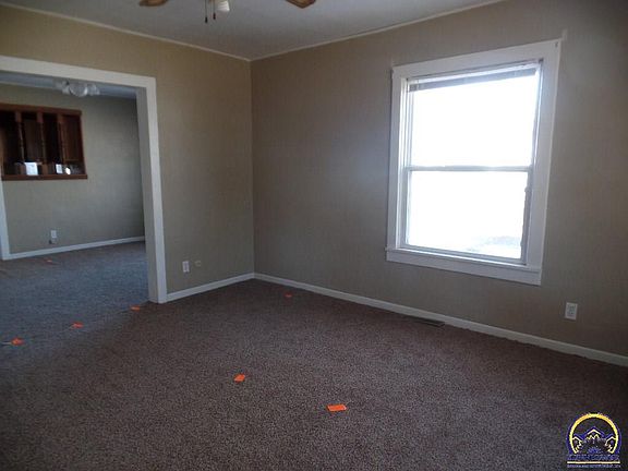 4th image of 513 Pine St