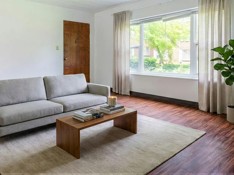 19 Sherman Terr Living Room | VIRTUALLY STAGED