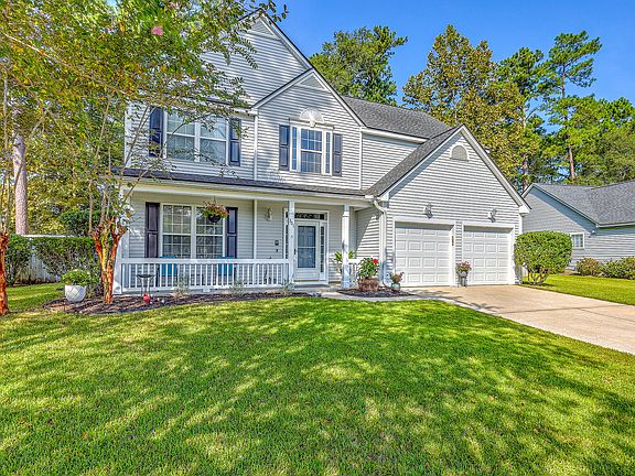 2nd image of 301 Ashford Cir