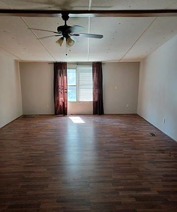 4th image of 3897 Oxford Dr
