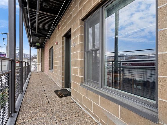 3rd image of 2150 Main St #219