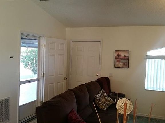 2nd image of 617 Basingstoke Ct