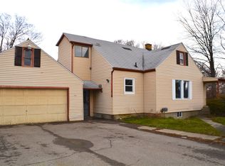 1141 E Coldwater Rd, Flint, MI 48505