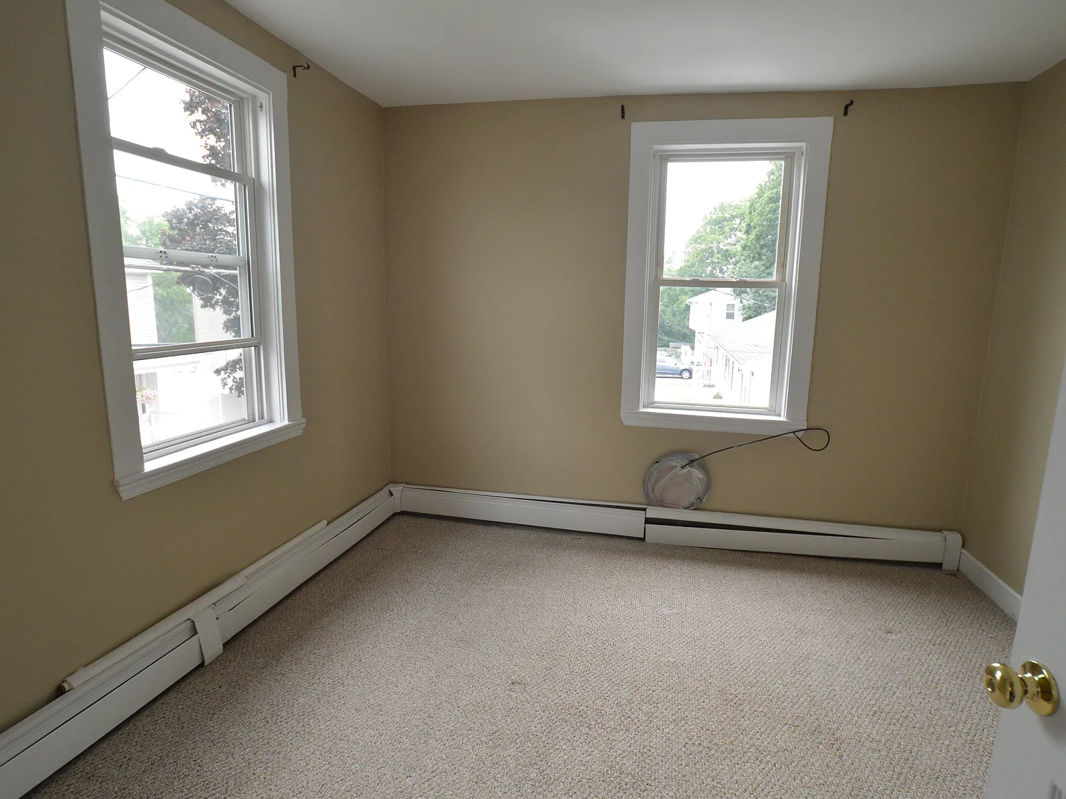 3 bed, 1210 sqft, $2,500 — Photo 3