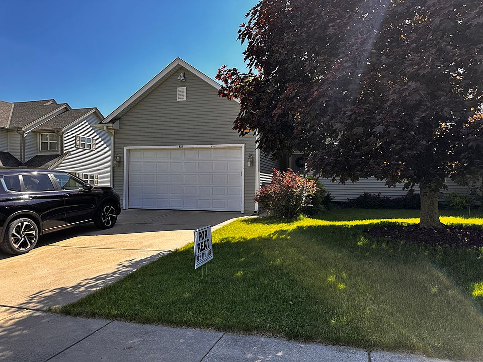 1st image of 913 Hickory Creek Dr
