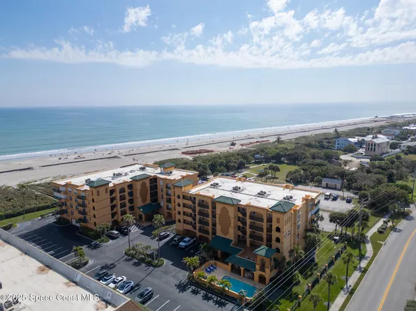 8470 Ridgewood Ave Unit 203, Cape Canaveral, FL 32920