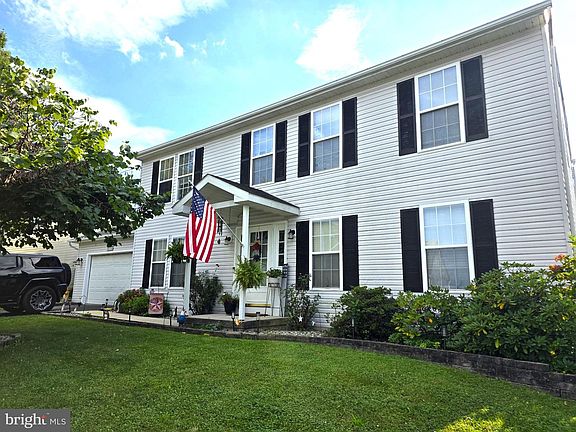 2nd image of 37 Greenmont Dr